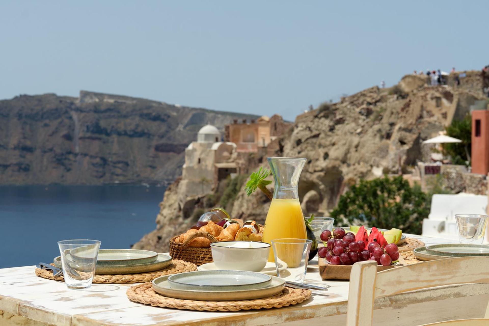 Ilivatos - Elegant Villa On The Caldera'S Edge Oia  Ngoại thất bức ảnh