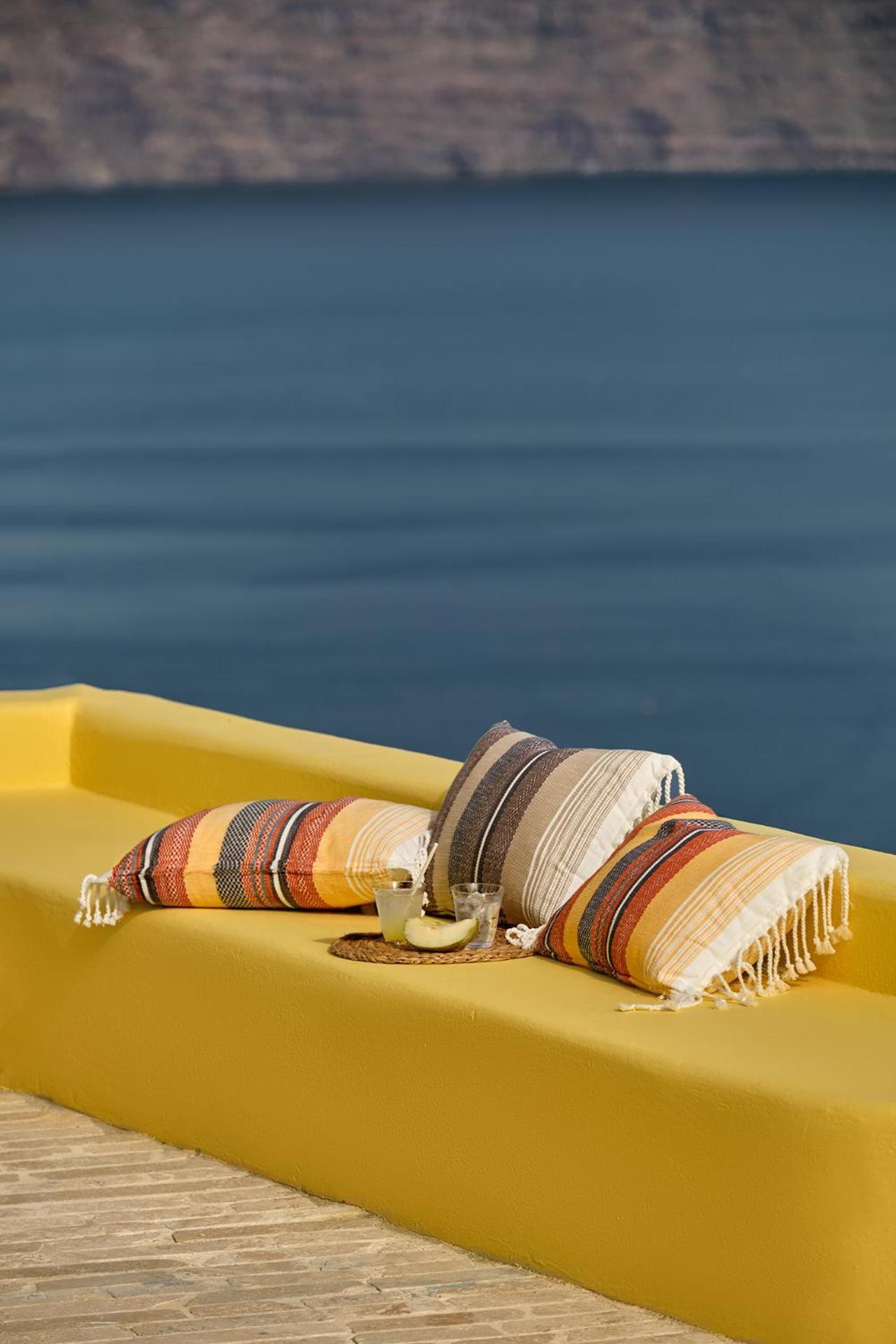 Ilivatos - Elegant Villa On The Caldera'S Edge Oia  Ngoại thất bức ảnh